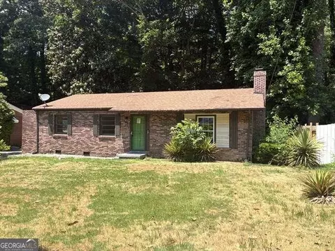 2740 Santa Barbara Dr NW, Atlanta, GA 30318