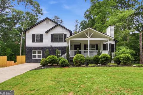 1239 Ashbrook Dr, Lawrenceville, GA 30043