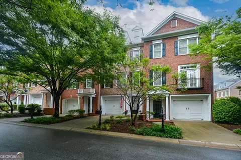 5702 Waters Edge Trl, Roswell, GA 30075