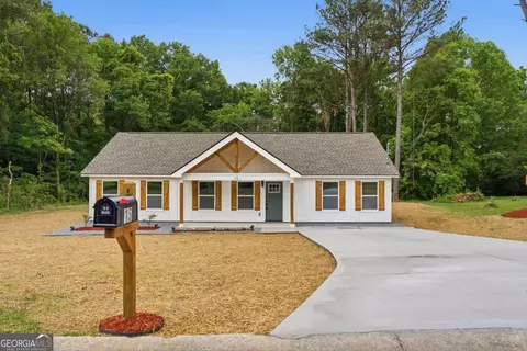 15 Plantation Dr NE, Cartersville, GA 30121