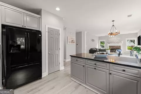 Kitchen - 1233 White Columns Dr, Monroe, GA 30656 photo 4 of 4
