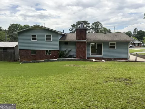 Exterior - 52 Lyons Dr NW, Rome, GA 30165 photo 6 of 10