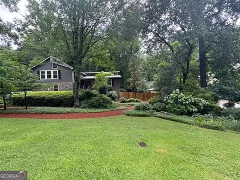 1195 Lake Colony Dr, Marietta, GA 30068