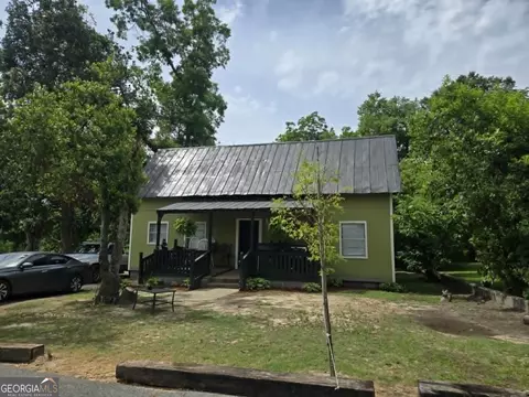 3 E Mcduffie St, Hawkinsville, GA 31036