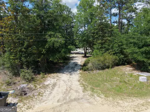 393 Kerry Davis Rd, Jesup, GA 31545
