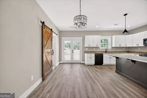 Entry Way - Undisclosed, Macon, GA 31216 photo 1 of 4