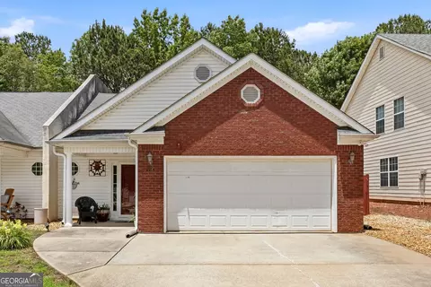 64 Stony Oak Dr, Newnan, GA 30263
