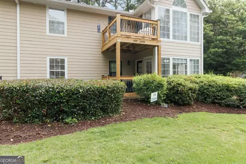 Exterior - 606 Berkeley Woods Dr, Duluth, GA 30096 photo 4 of 7