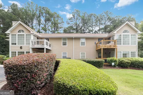 Exterior - 606 Berkeley Woods Dr, Duluth, GA 30096 photo 2 of 7