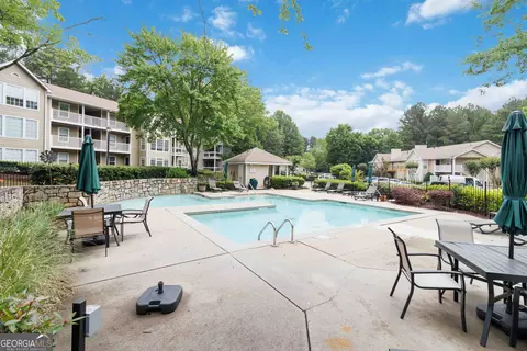 Exterior - 606 Berkeley Woods Dr, Duluth, GA 30096 photo 7 of 7