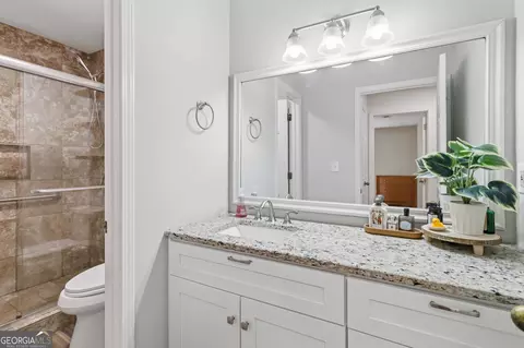 Bath - 606 Berkeley Woods Dr, Duluth, GA 30096 photo 1 of 2