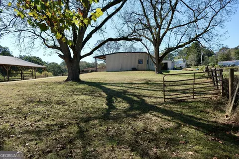 Exterior - 1825 Groaning Rock Rd, Commerce, GA 30530 photo 8 of 13