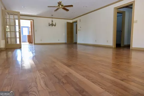 Living - 1825 Groaning Rock Rd, Commerce, GA 30530 photo 2 of 11
