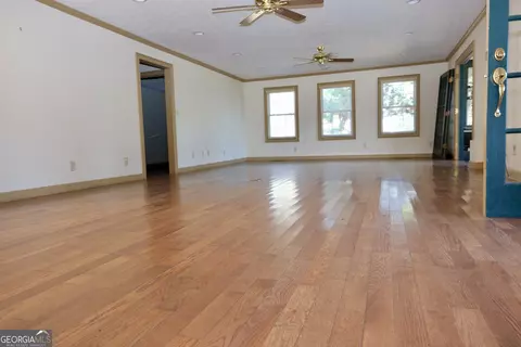 Living - 1825 Groaning Rock Rd, Commerce, GA 30530 photo 3 of 11