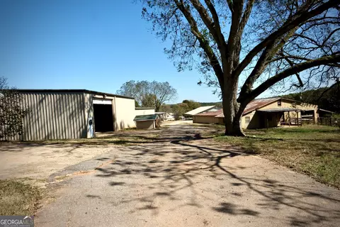 Exterior - 1825 Groaning Rock Rd, Commerce, GA 30530 photo 5 of 13