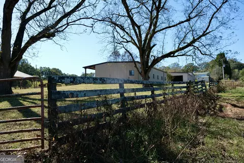Exterior - 1825 Groaning Rock Rd, Commerce, GA 30530 photo 10 of 13