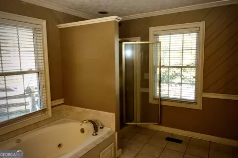 Bath - 1825 Groaning Rock Rd, Commerce, GA 30530 photo 1 of 6