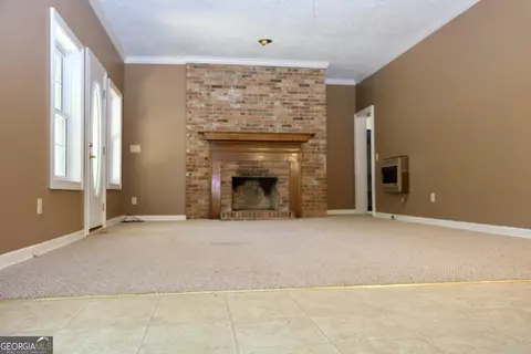 Living - 1825 Groaning Rock Rd, Commerce, GA 30530 photo 8 of 11