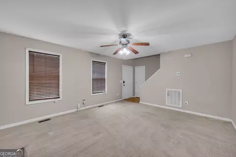Living - 26 Candlestick Dr, Hull, GA 30646 photo 4 of 5