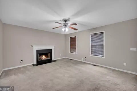 Living - 26 Candlestick Dr, Hull, GA 30646 photo 3 of 5