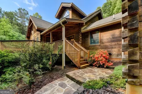 82 Walnut Grove Ln, Tiger, GA 30576