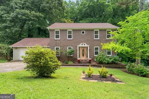 2888 Carrousel Ct, Stone Mountain, GA 30087