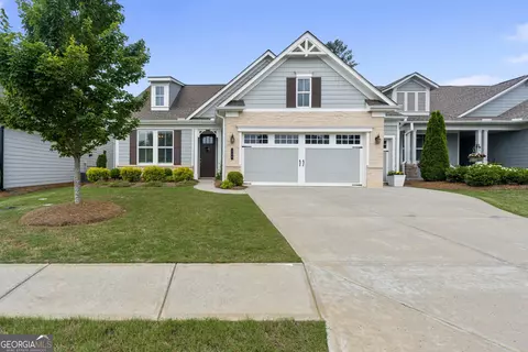 188 Chatuge Dr, Hoschton, GA 30548