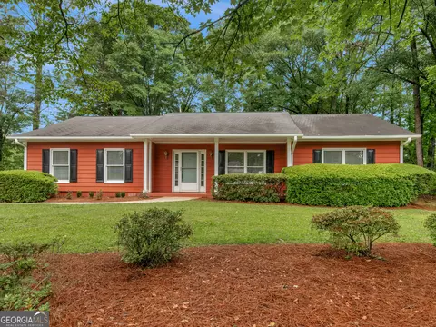 100 Kim Trl, Stockbridge, GA 30281
