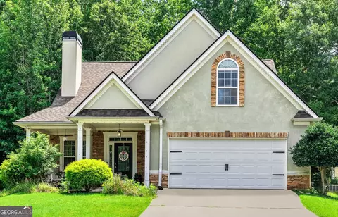 10 Fenway Ct, Newnan, GA 30265