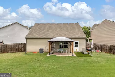 Exterior - 439 Fall Ct, Pendergrass, GA 30567 photo 4 of 4