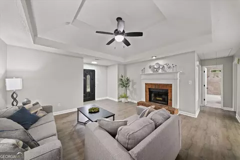 916 Bass Ct, Lawrenceville, GA 30043