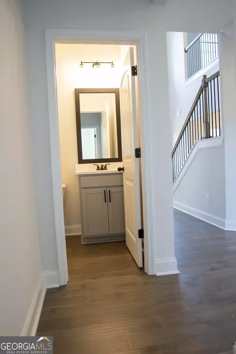 Entry Way - 600 Beaver Ct, Perry, GA 31069 photo 3 of 8