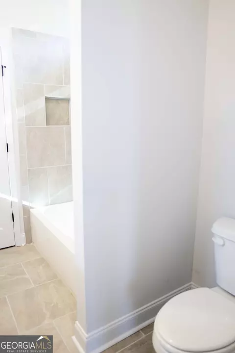 Bath - 600 Beaver Ct, Perry, GA 31069 photo 6 of 7
