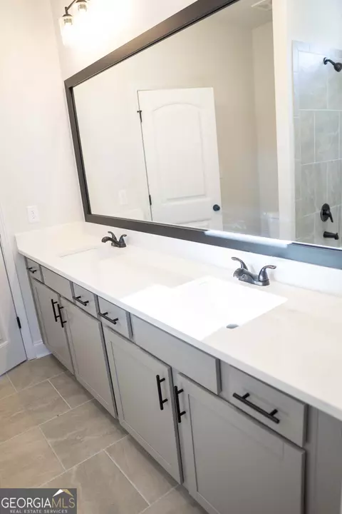 Bath - 600 Beaver Ct, Perry, GA 31069 photo 7 of 7