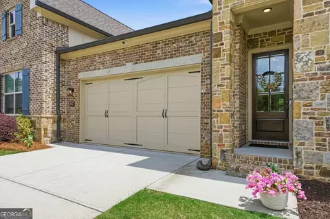 Exterior - 337 Rosshandler Rd, Suwanee, GA 30024 photo 2 of 4