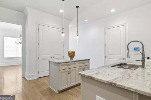 Kitchen - 337 Rosshandler Rd, Suwanee, GA 30024 photo 1 of 5