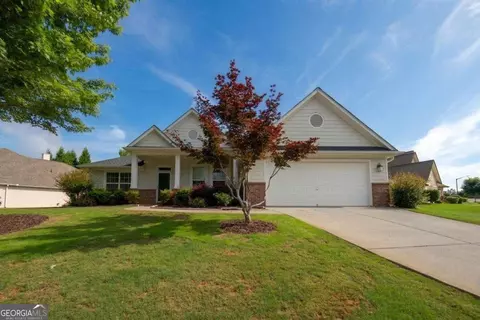 124 Cedar Mill Dr, Dallas, GA 30132