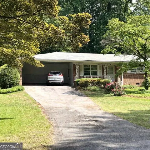 547 Rebecca St, Lawrenceville, GA 30046
