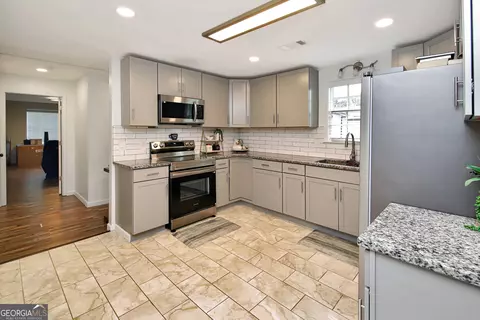 Kitchen - 419 Fling Rd, Lagrange, GA 30240 photo 2 of 3