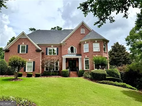 725 Pine Leaf Ct, Johns Creek, GA 30022