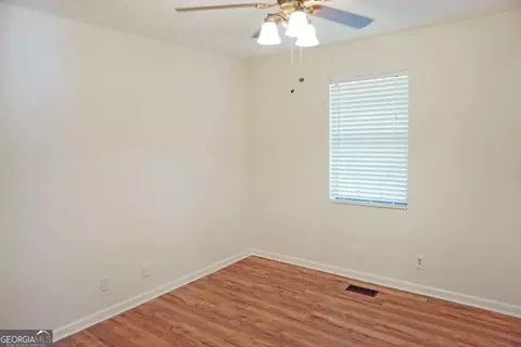 Bedroom - 307 6th Ave, Winder, GA 30680 photo 2 of 3