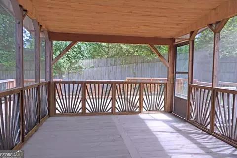Exterior - 307 6th Ave, Winder, GA 30680 photo 3 of 5