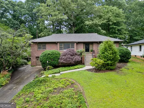 647 Willivee Dr, Decatur, GA 30033