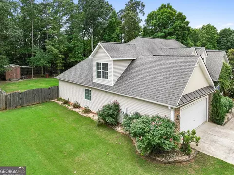Exterior - 235 Creekside Cir, Hampton, GA 30228 photo 3 of 11