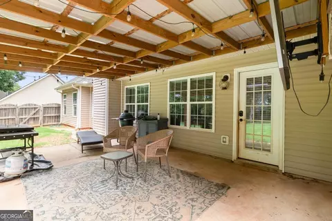 Exterior - 235 Creekside Cir, Hampton, GA 30228 photo 7 of 11