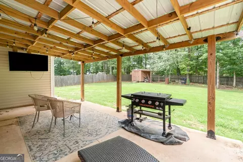 Exterior - 235 Creekside Cir, Hampton, GA 30228 photo 8 of 11
