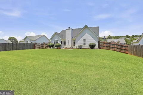 Exterior - 113 Perimeter Dr, Lagrange, GA 30241 photo 6 of 8