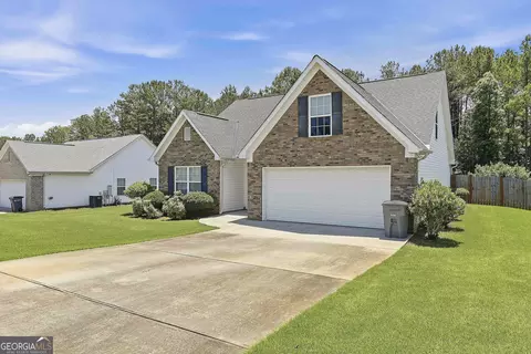 Exterior - 113 Perimeter Dr, Lagrange, GA 30241 photo 3 of 8