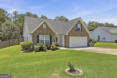 Exterior - 113 Perimeter Dr, Lagrange, GA 30241 photo 4 of 8