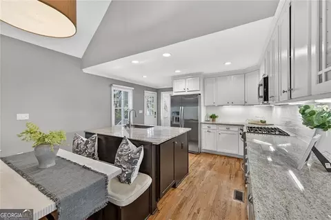 Kitchen - 1898 Dyer Cir, Chamblee, GA 30341 photo 2 of 3